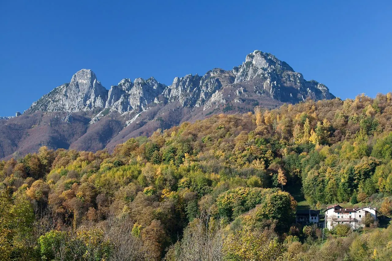 L'Angolo Di Paradiso Bed & Breakfast Valli del Pasubio